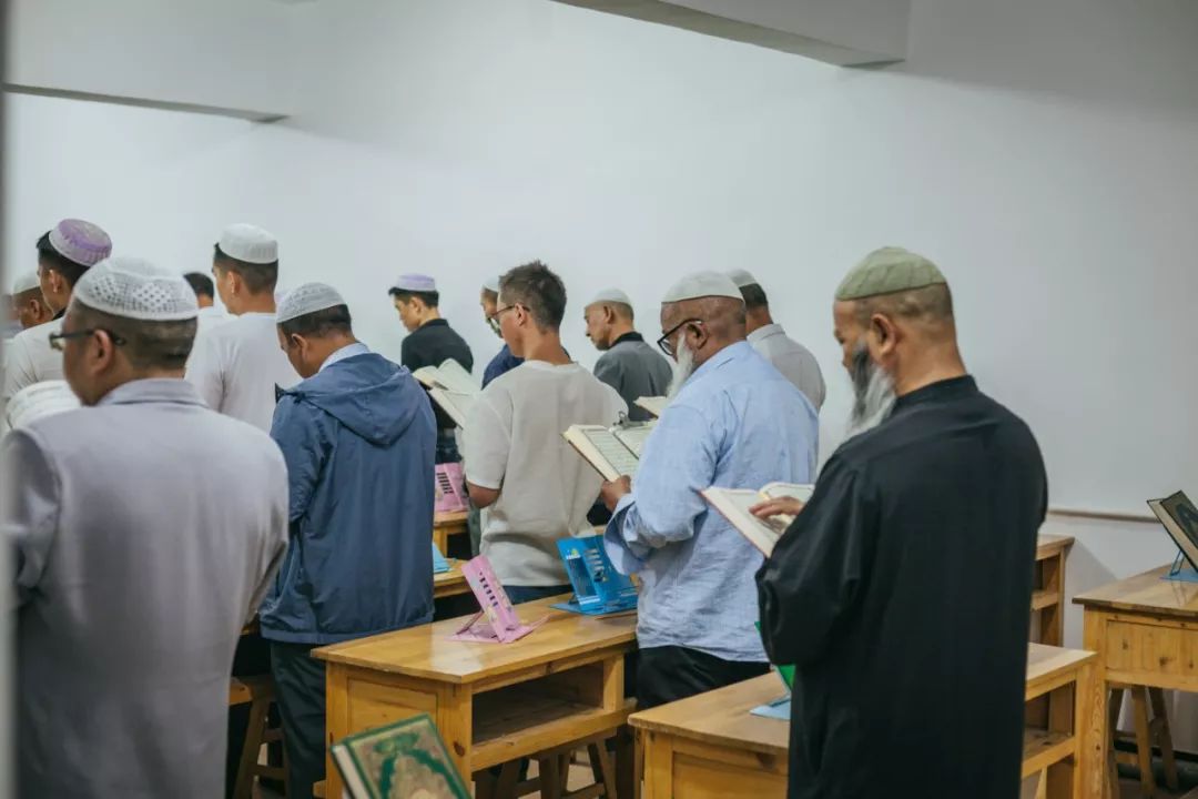 只要你面朝青海湖，八月依旧春暖花开