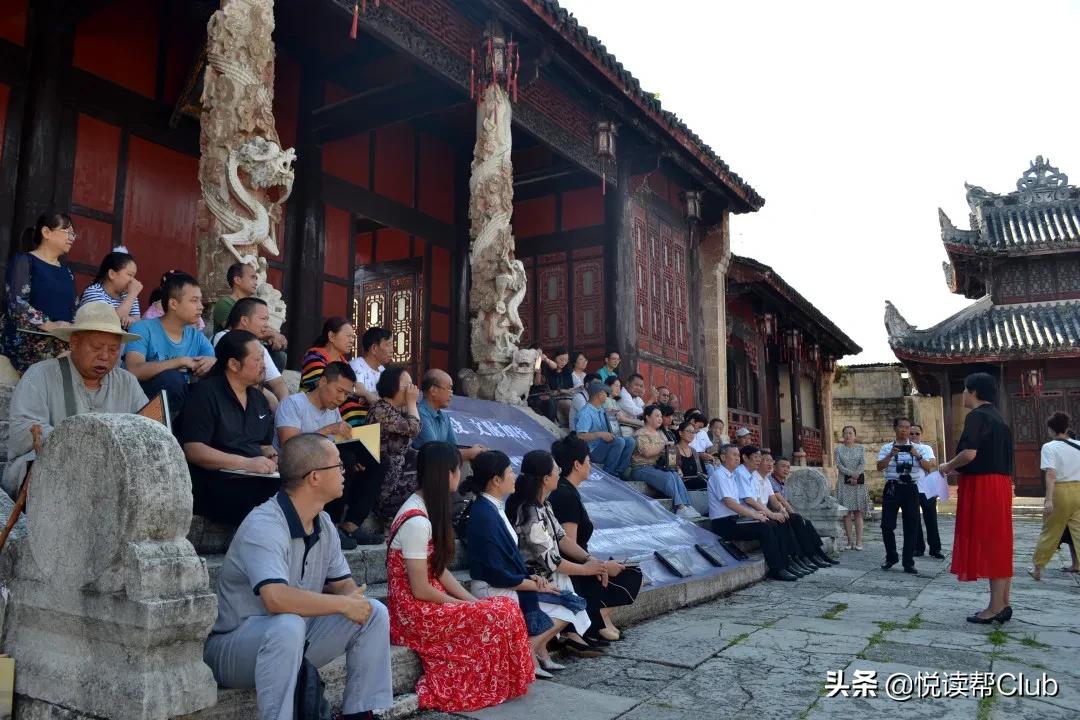 徐霞客描写万峰林的文章,徐霞客漳浦文章