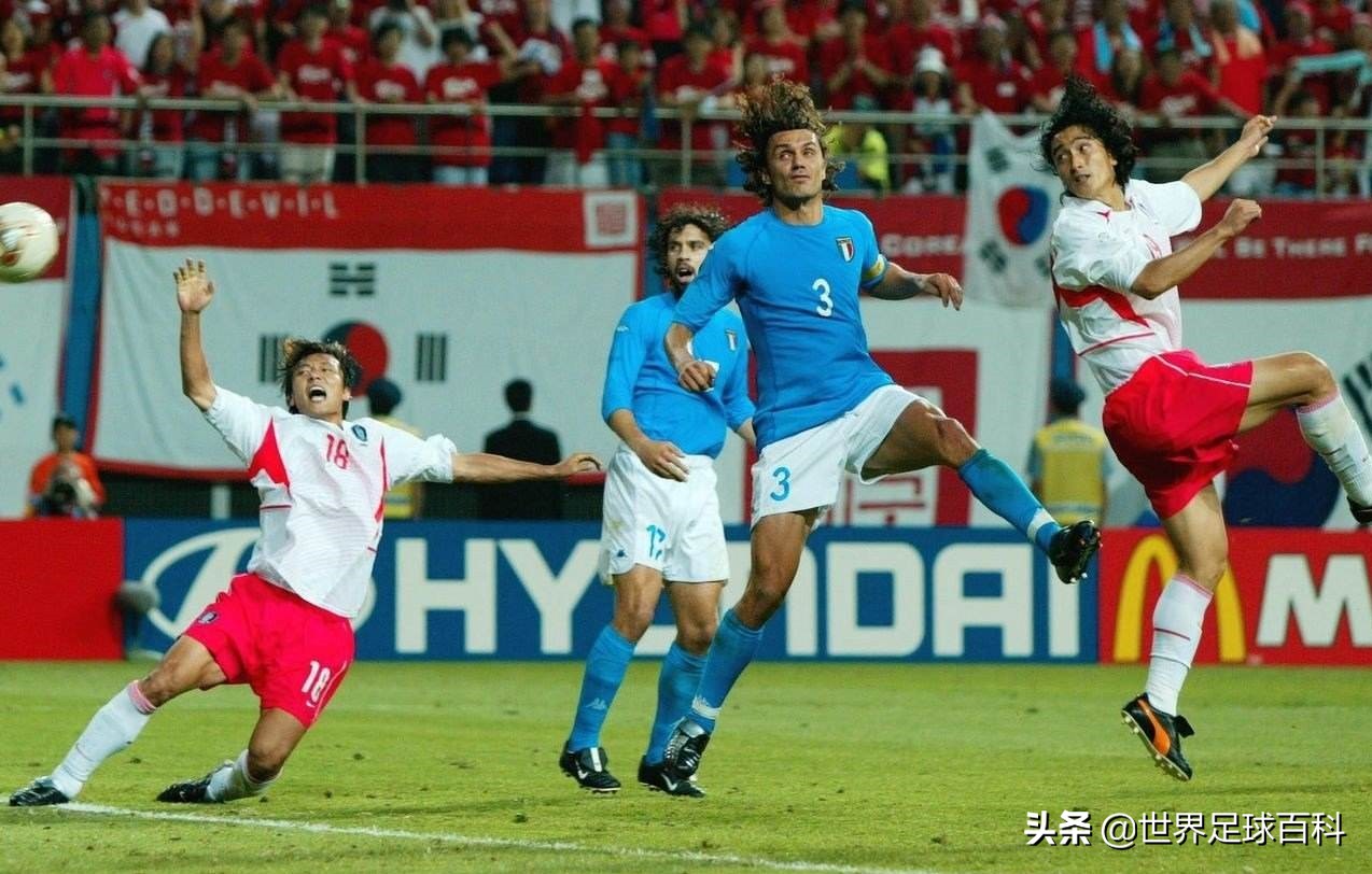 马尔蒂尼和内斯塔上场的动图,马尔蒂尼错失大力神杯