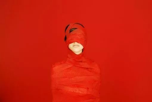 看到青春期的孩子该怎么办,如果你发现孩子早恋了怎么办