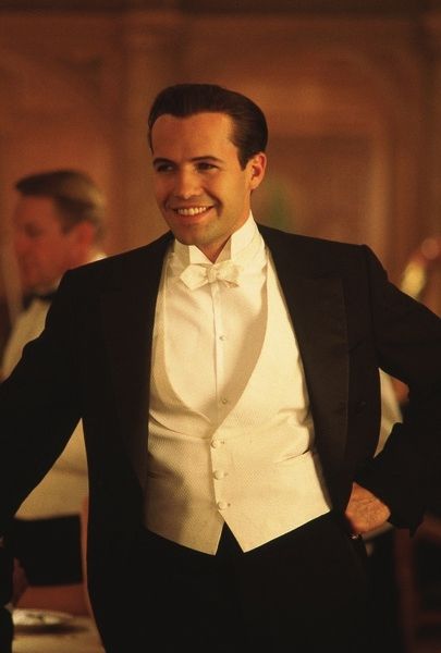 《泰坦尼克号》真实的杰克和露丝都没有死！露丝是35岁离异女人