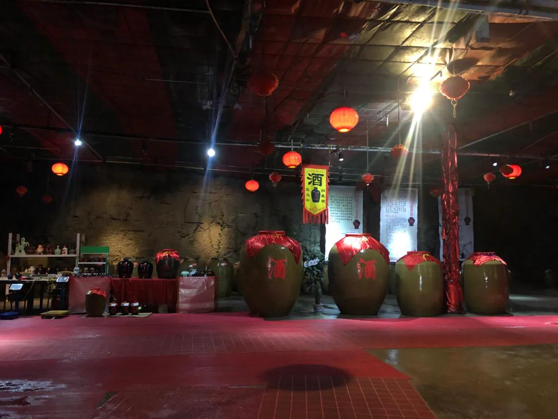 四大天然藏酒洞,西山藏酒洞