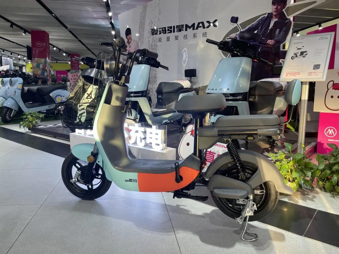 骑上小熊引擎迷你GO：2499，不烧骨油