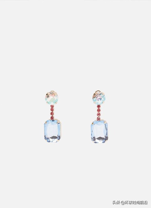 annawintour收入,annawintour很火吗