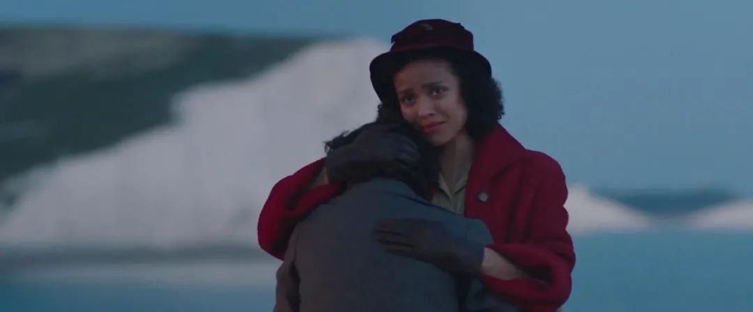 性感女神又演了一部姬片，挑战恋爱禁忌