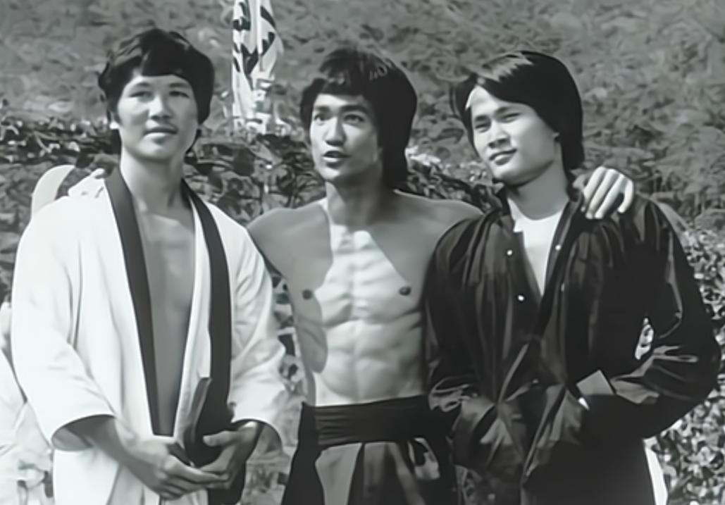 10位香港老戏骨离世,100位香港明星去世的名单