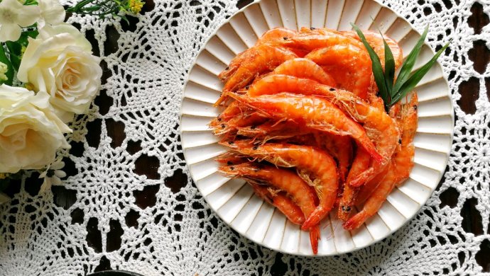 鲜虾如何储存虾头不发黑,鲜虾放瓶子里怎么冷冻不黑头