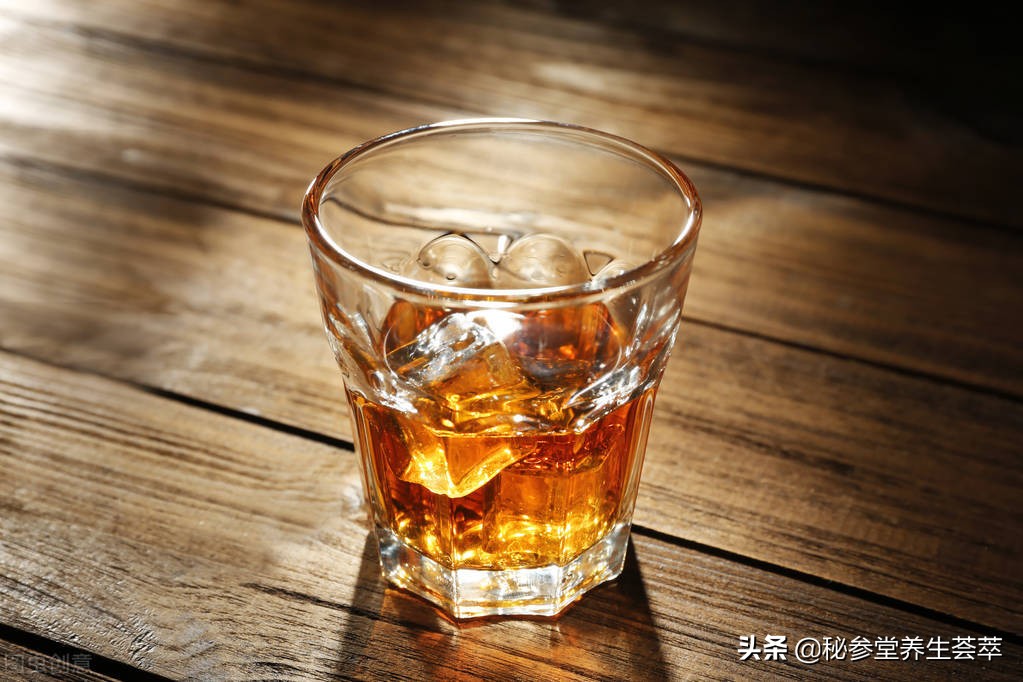 吃头孢后误喝了白酒多久有反应,吃头孢后误喝了酒多久会出事