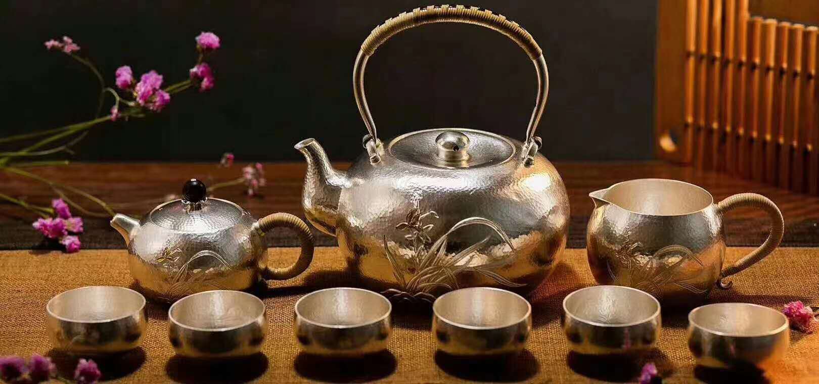 如何分辨手工银壶和机制银壶,机制银壶与手工银壶价格区别