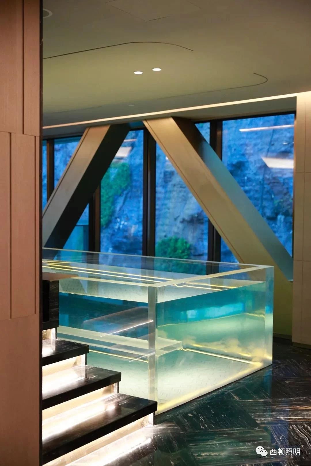 西顿灯光案例-生前必去20家酒店之-上海佘山世茂洲际酒店（深坑）