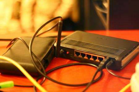 路由器背面的usb接口作用真强大,路由器后面的usb有什么用途