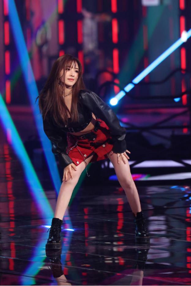 张含韵16岁夏装照片,31岁张含韵惊艳瞬间