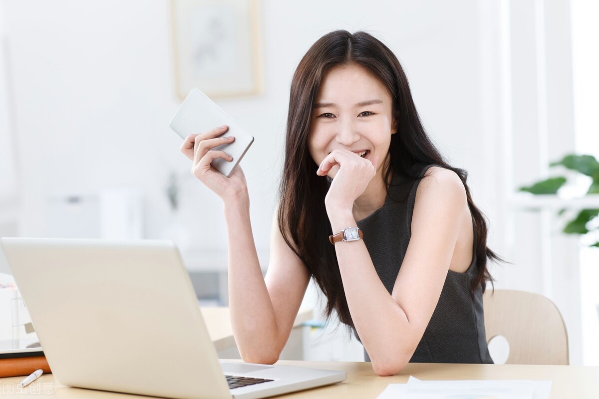 女子总算看清男友真面目,女子得知男友离开的真相找男友