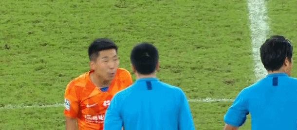 鲁能球迷高喊足协下课！前国脚重提恒大主帅名言：中国足球没前途