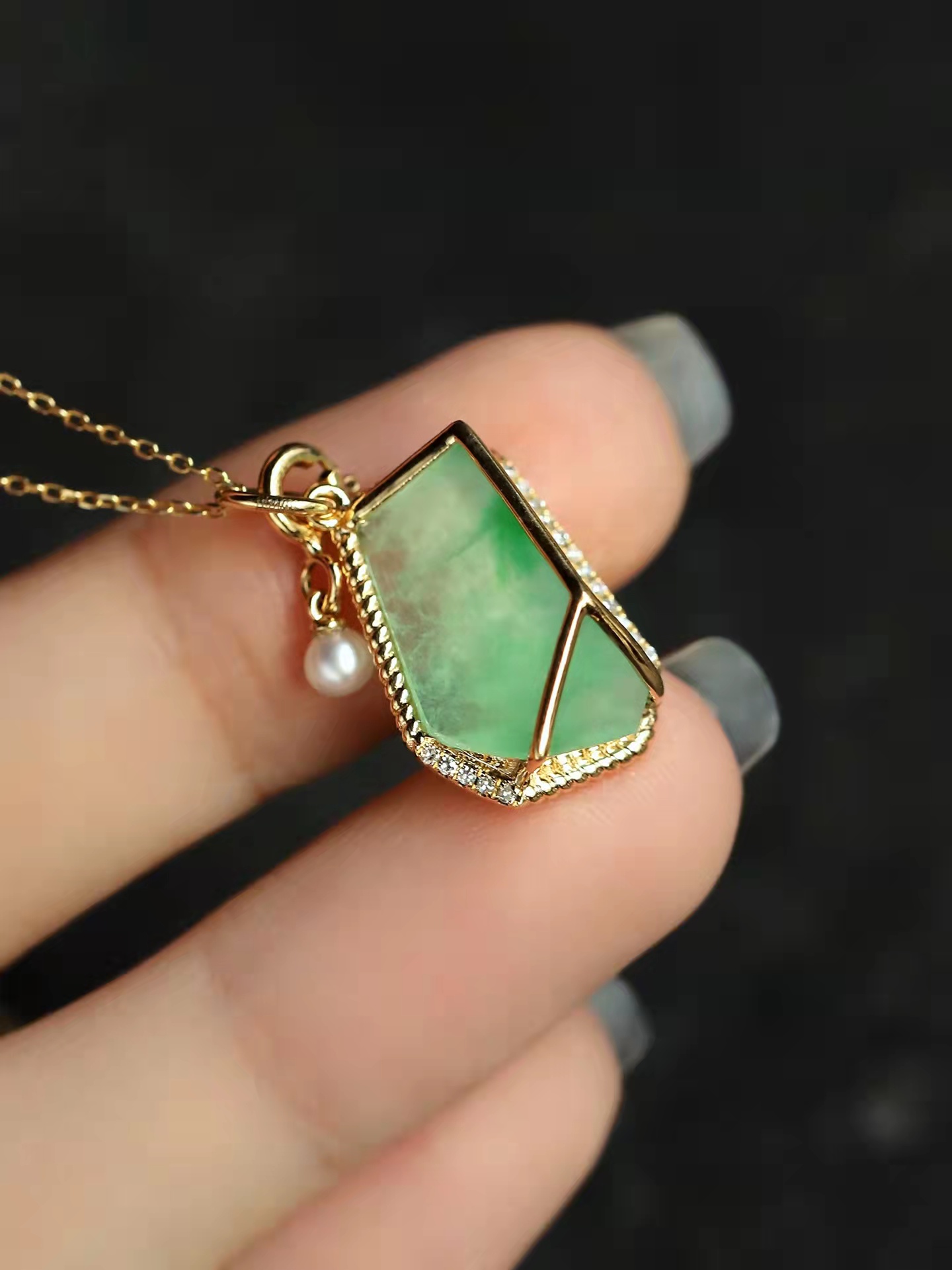 以长方形为灵感的首饰设计,几何元素的首饰