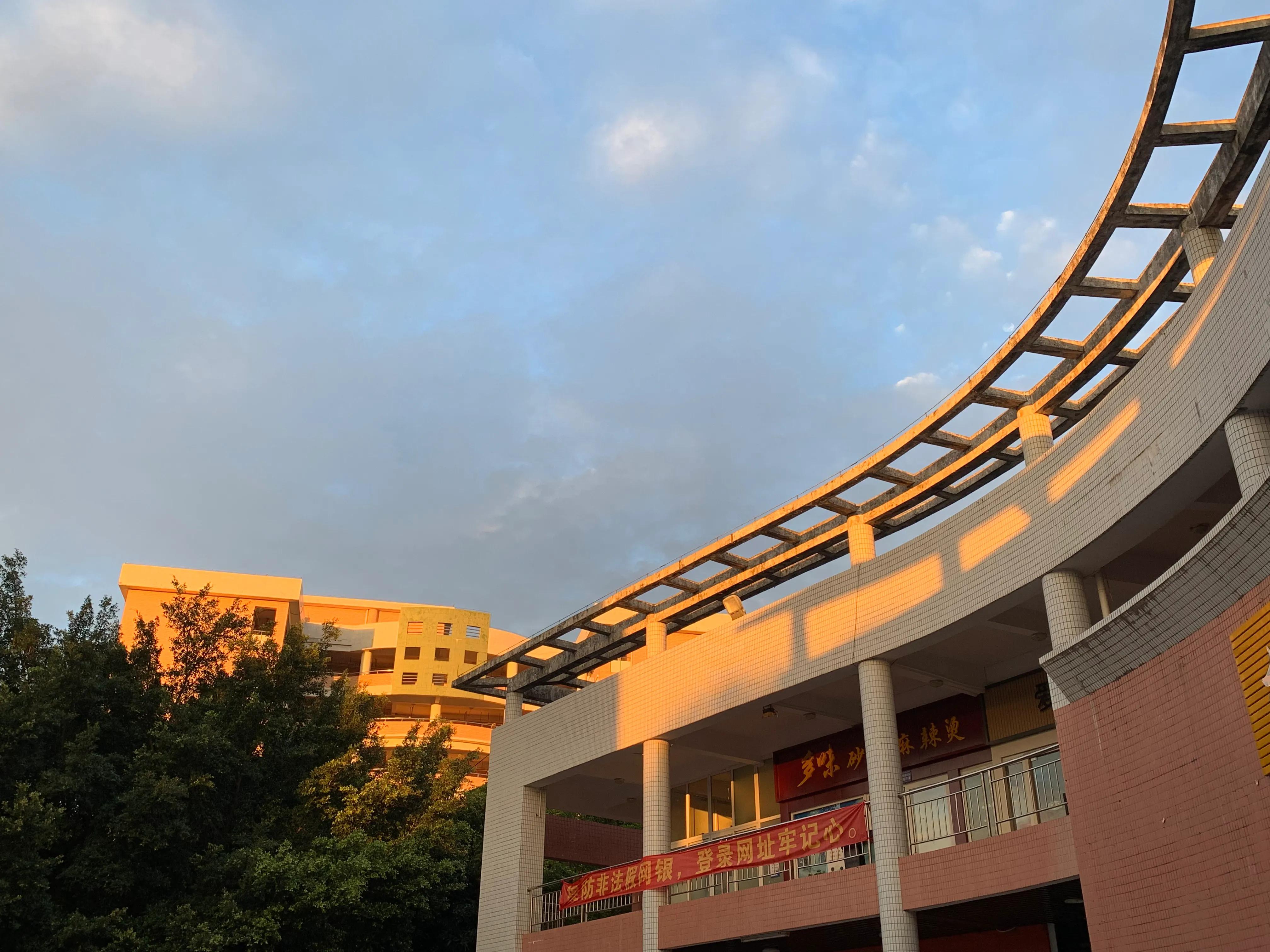 广州城建职业学院世界冠军,广州城建职业学院乱不乱