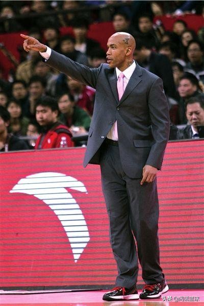 教练马布里人格魅力初显:状元热门为了他愿意休学,直接进军CBA