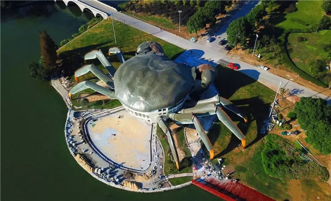 重庆来福士最丑建筑,重庆来福士被评十大最丑建筑