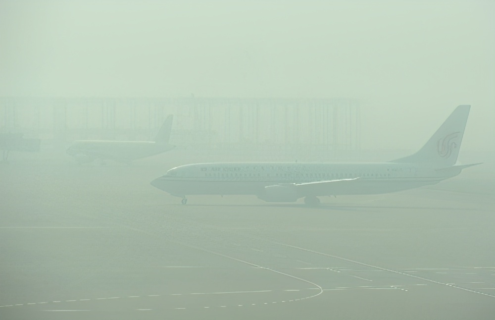 中国客机在韩国坠毁事故分析,中国客机釜山坠机事件