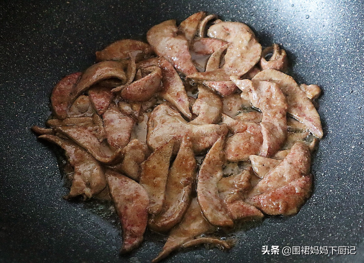 爆炒猪肝这才是正确的做法,炒猪肝的正确方法和步骤