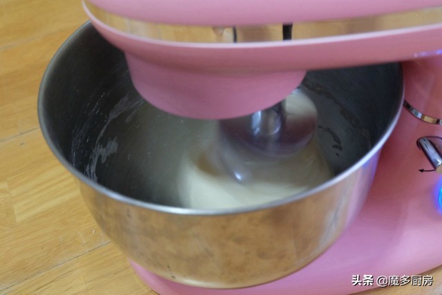 我做的面包,无油无鸡蛋无奶的面包好吃吗