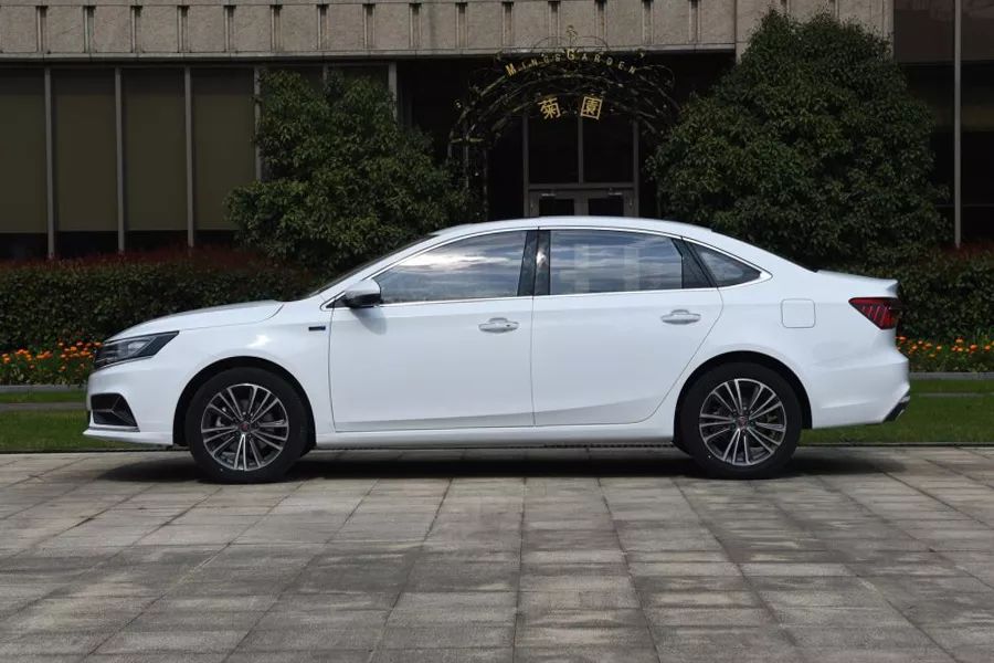 荣威i6自动落地价多少,新款荣威i6plus落地价