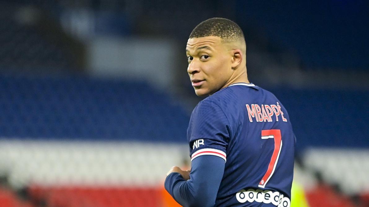 梅西巴黎阵容介绍,梅西时期巴萨阵型