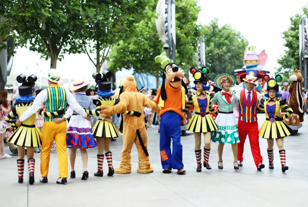 暑假去重庆两个人多少钱,暑假两个人去西藏需要多少钱