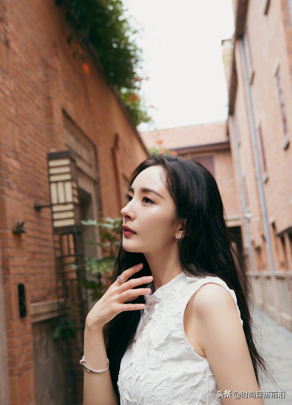 杨幂超短裙搭配冬,杨幂超短裙搭配视频