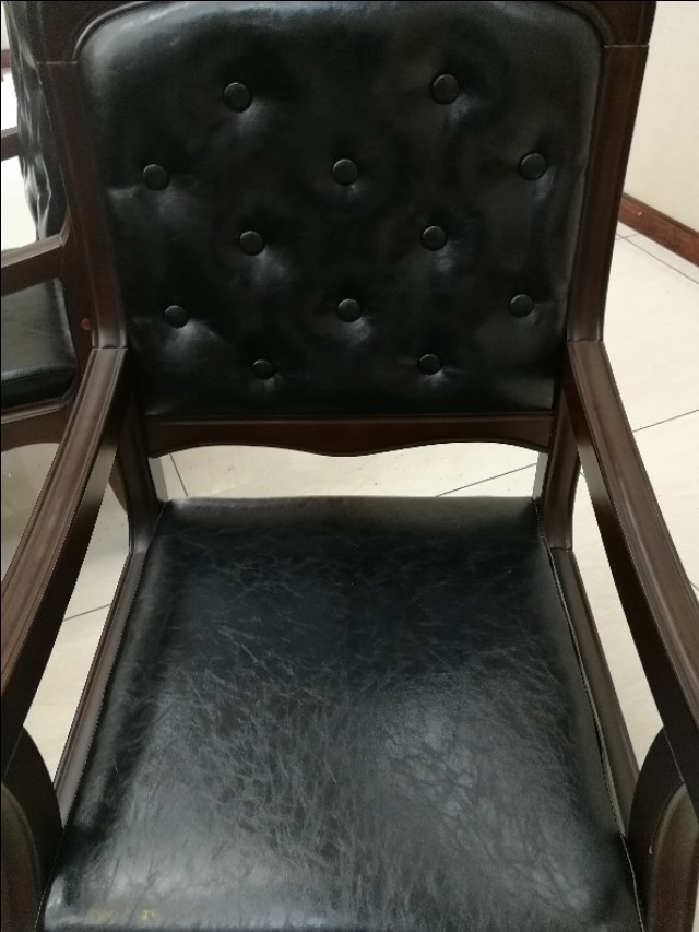 办公皮椅子掉皮怎么修补,办公椅子脱皮怎么处理