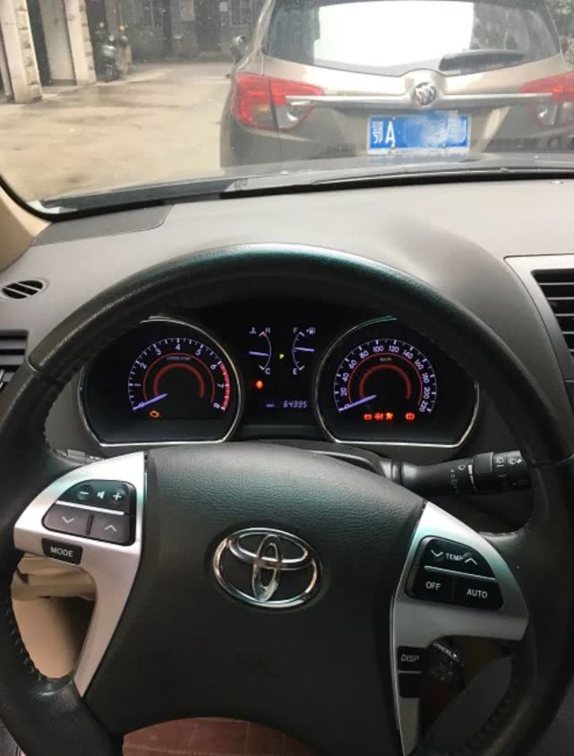 湖南12款丰田汉兰达豪华版,试驾12款丰田汉兰达动力