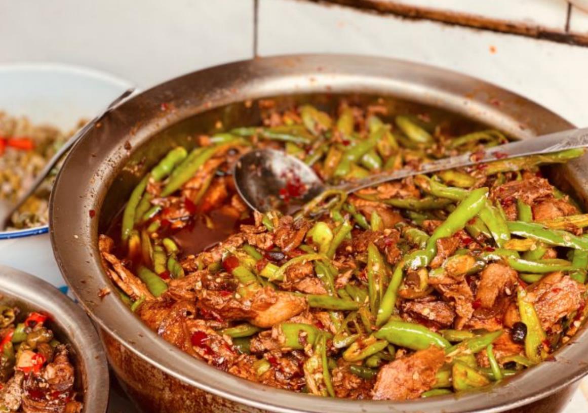 歪老板面馆在什么地方,成都歪老板面馆在什么地方