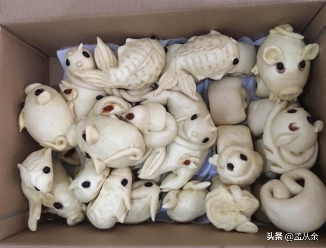 每年六月份姥姥都会给我家女儿送羊，面粉做出来的，好看又劲道