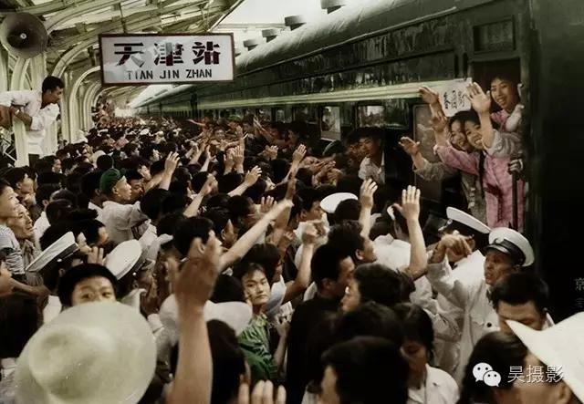 天津青年路的老照片1990年,天津市南京路图片