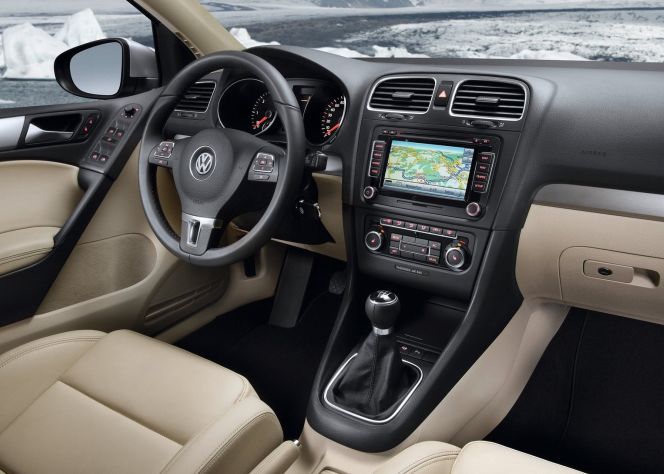 高尔夫7和高尔夫8,8代高尔夫比7代高尔夫窄