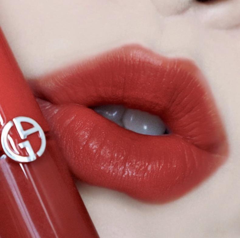 阿玛尼红管400和405哪个好看,推荐阿玛尼春夏季口红色号