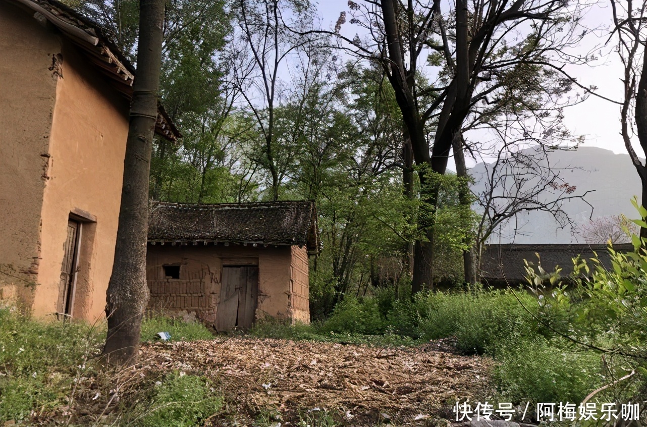 农村里大门吃小门有什么说法,大门吃小门古代有什么说法