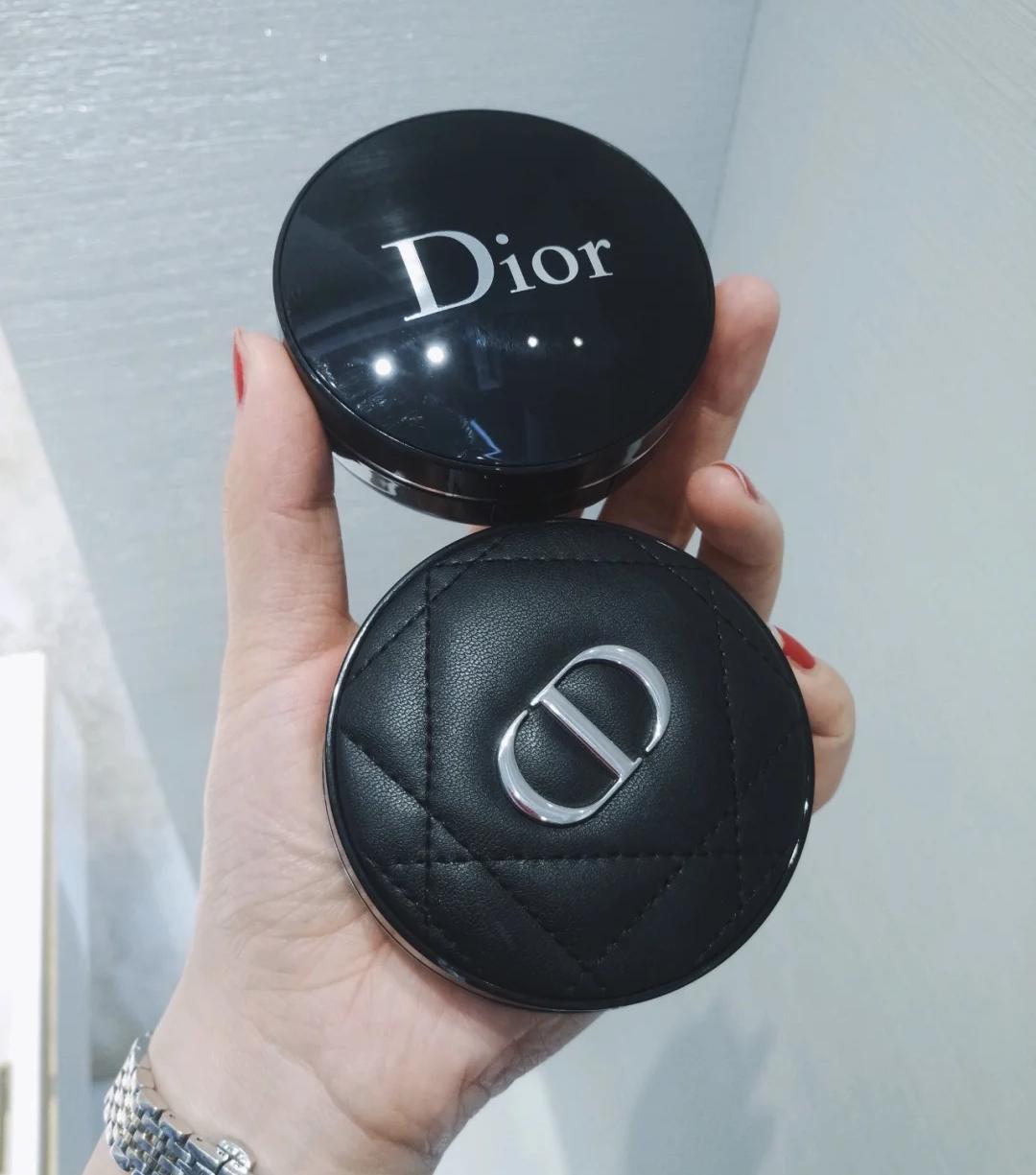 李佳琦推荐的五款气垫:迪奥一级控油,TF滋润遮瑕,秒杀韩系