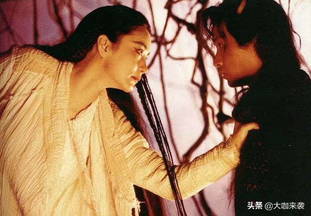 唐宁和张国荣合影,张国荣和周润发年纪