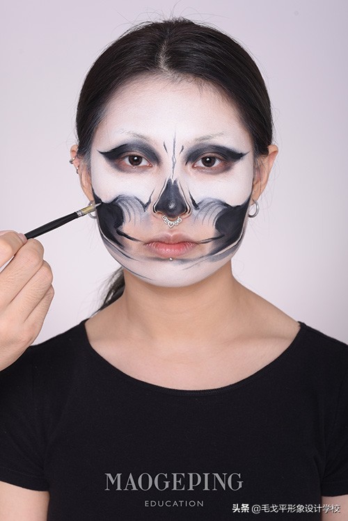骷髅妆化妆技巧,骷髅妆个性化妆教程