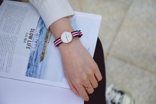 春夏极简穿搭“秒”变时髦精的秘诀