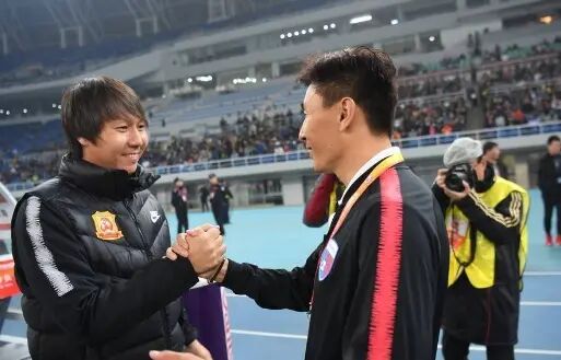 李铁李金羽李毅郑智李玮锋,李铁与李玮锋哪个球员成就高