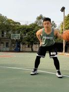 跑起来左手不会运球,不会左手运球
