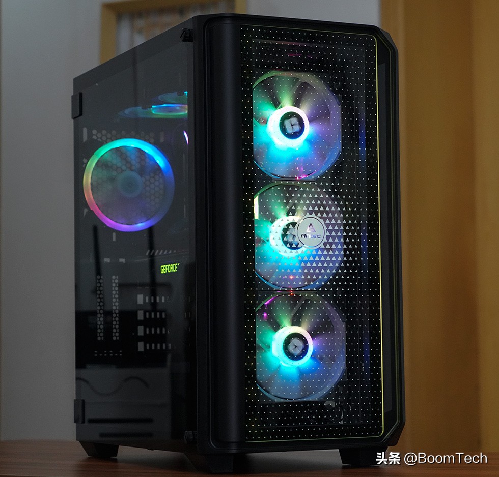 不对称设计点缀安钛克NX1000机箱体验