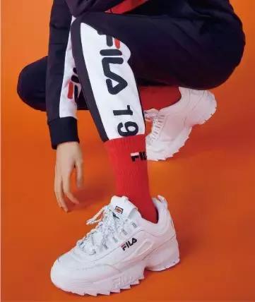 安踏是如何超越耐克,安踏如何打败耐克