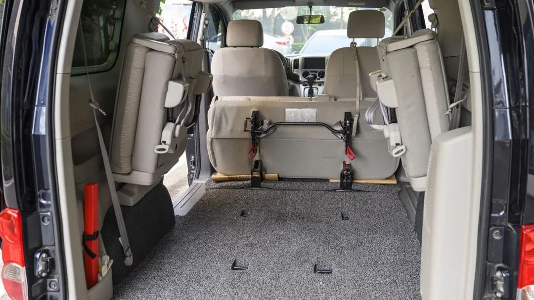 16款日产nv200二手价格成都,中山二手日产nv200七座商务车报价