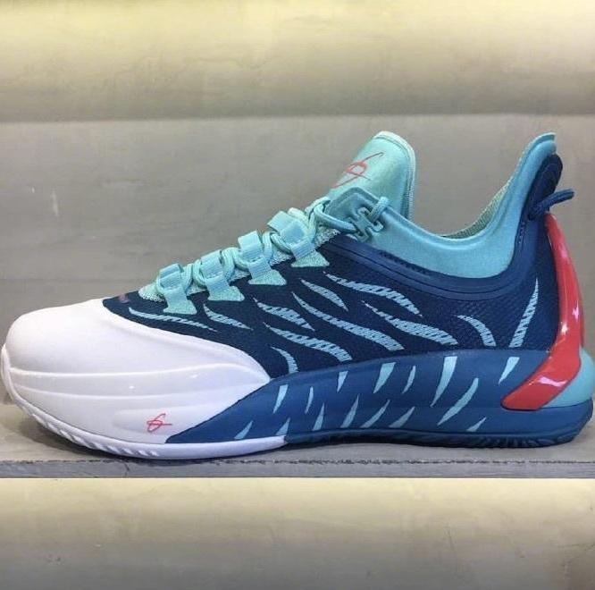 正品国产耐克阿迪哪家好,与耐克飞马相似的国产鞋