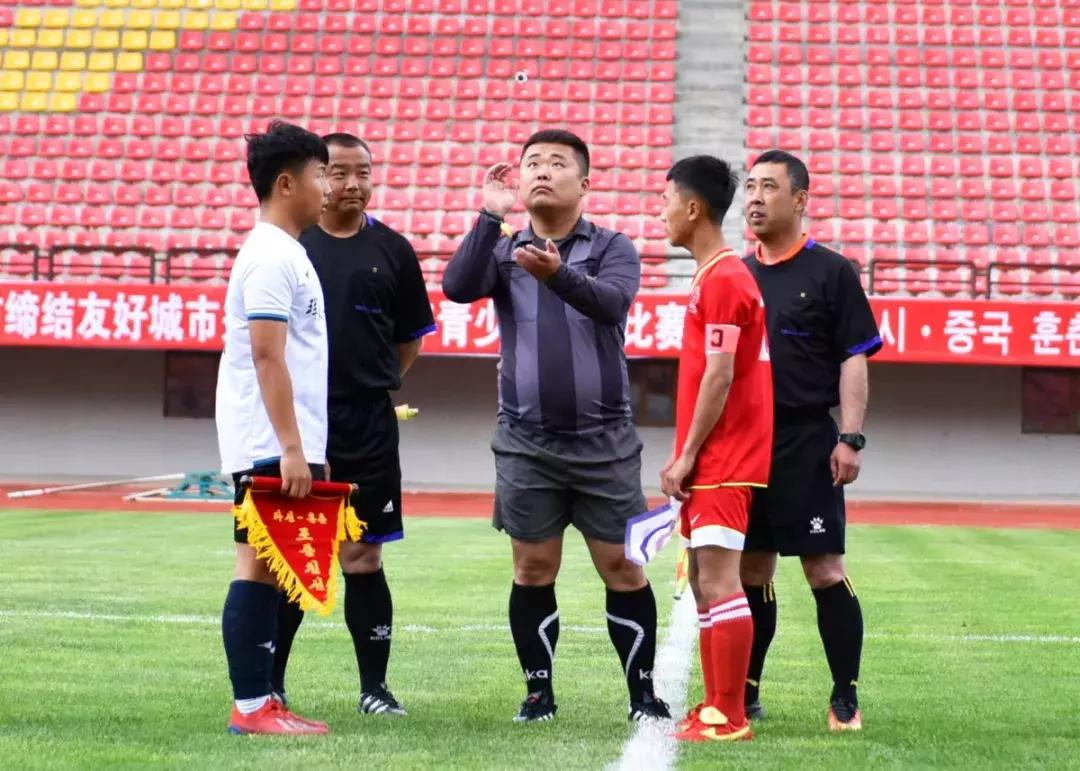 中国珲春市-朝鲜罗先市缔结友好城市关系二十周年青少年足球赛开赛