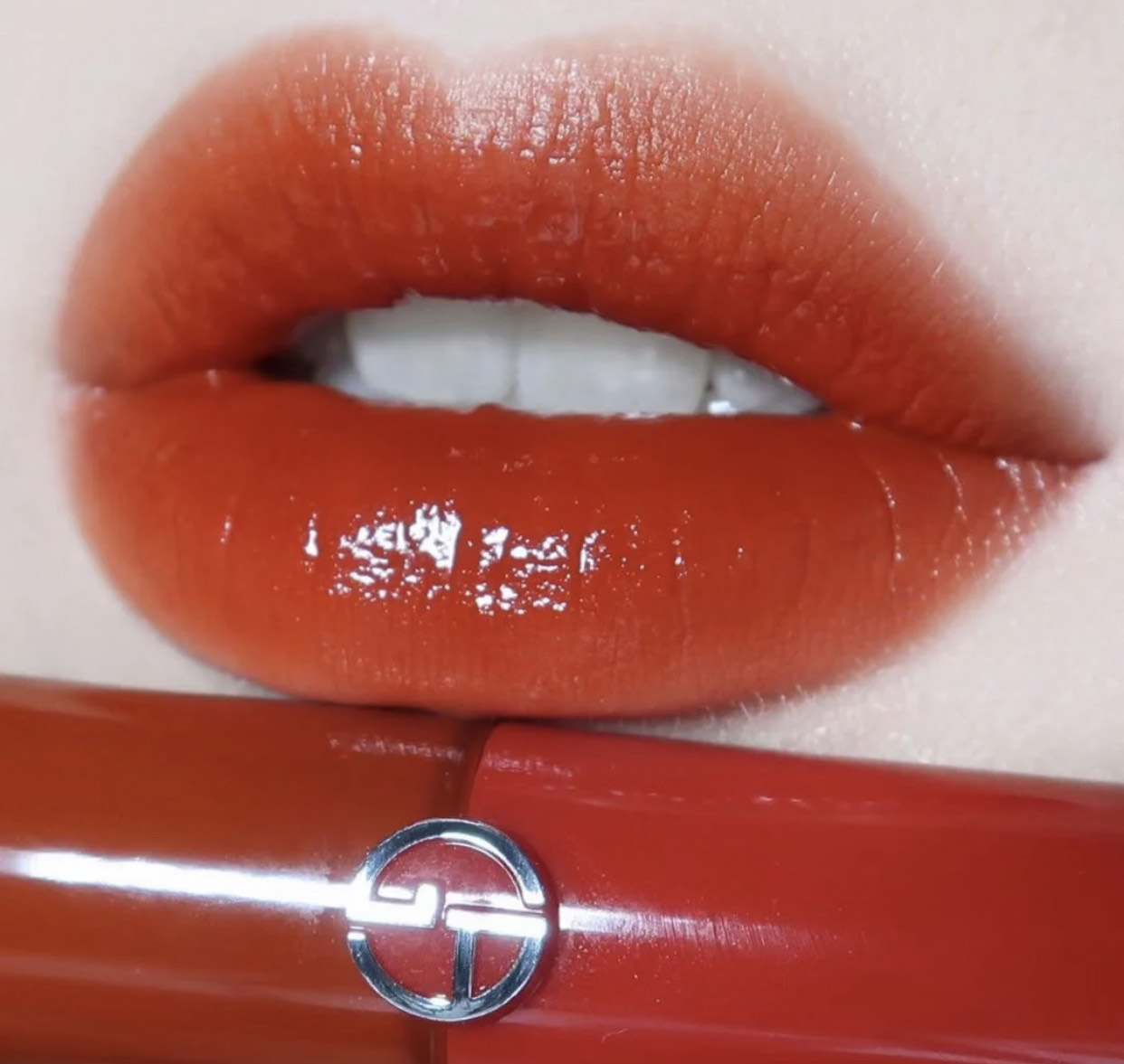 被称为“好运色”的口红,除了兰蔻196,纪梵希888才是王者