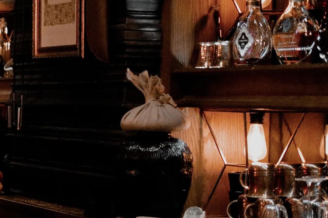 在上海的天花板酒吧“闯关”,喝到第五杯我悟了